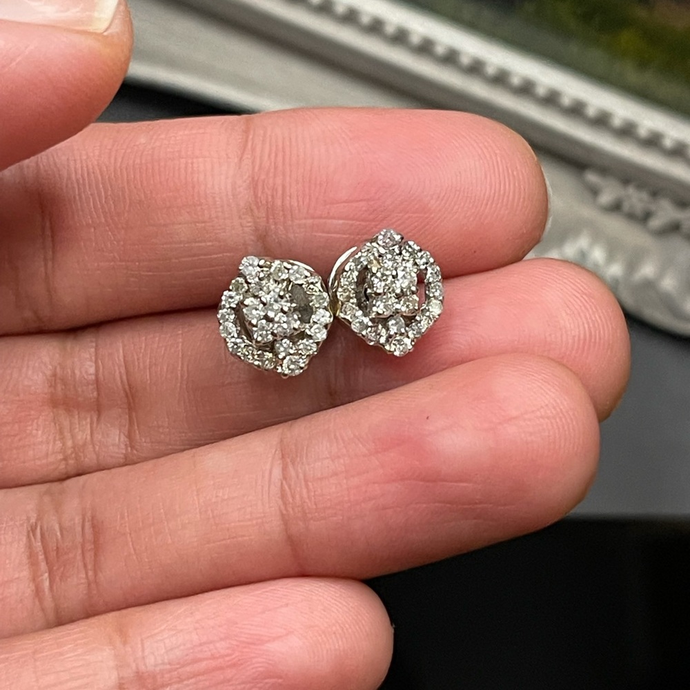 14K solid white gold Diamond Earrings